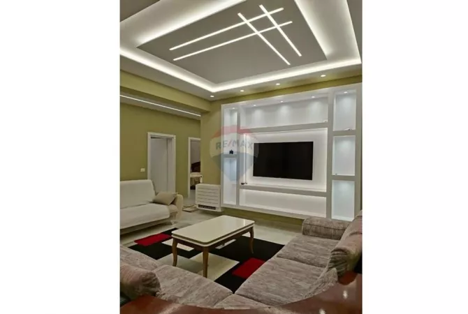 Shtepi me qera Apartament ne Tirane, 2+1, Mobilimi E mobiluar, Pagesa 550  Euro.