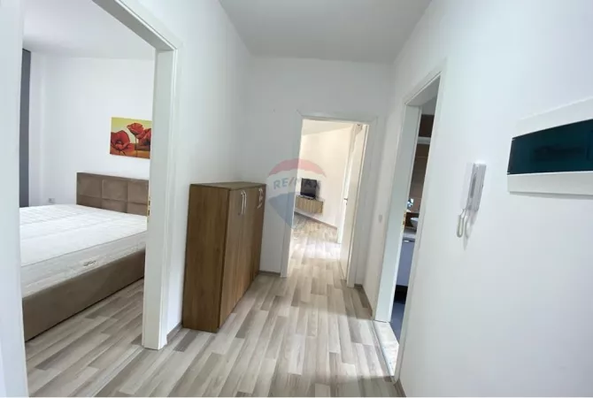 Shtepi ne shitje Apartament ne Tirane, 1+1, Mobilimi E mobiluar, Pagesa 97,800  Euro.