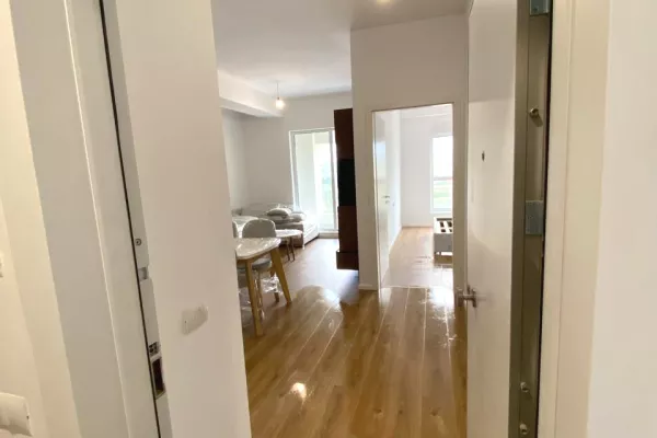 Shtepi me qera 1+1 ne Tirane - 45,000 Leke