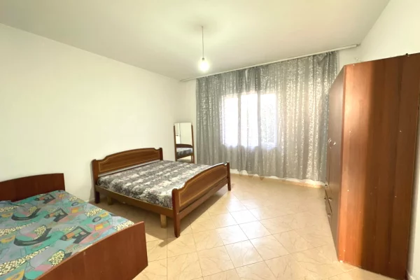 Shtepi me qera 2+1 ne Tirane - 45,000 Leke