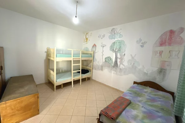 Shtepi me qera 2+1 ne Tirane - 45,000 Leke