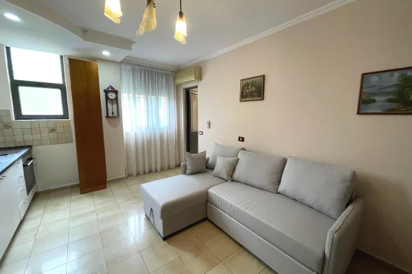 Casa in affitto 1+1 a Tirana - 60,000 Leke