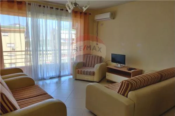 Shtepi me qera 1+1 ne Tirane - 450 Euro