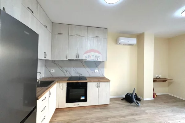 Shtepi me qera Garsoniere ne Tirane - 550 Euro