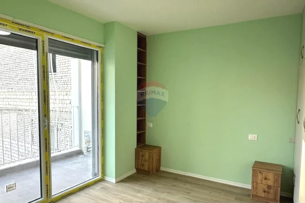Shtepi me qera Garsoniere ne Tirane - 550 Euro