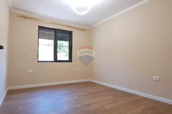 Shtepi ne shitje 2+1 ne Tirane - 143,000 Euro