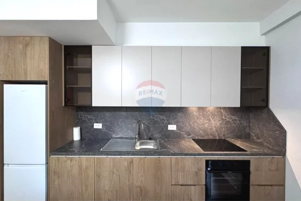 Shtepi me qera 1+1 ne Tirane - 600 Euro