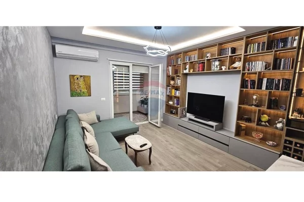 Shtepi ne shitje 2+1 ne Tirane - 210,000 Euro