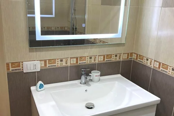 Shtepi me qera Apartament ne Tirane, 2+1, Mobilimi E mobiluar, Pagesa 800  Euro.