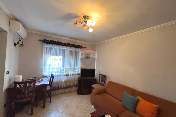 Shtepi me qera 1+1 ne Tirane - 47,000 Leke