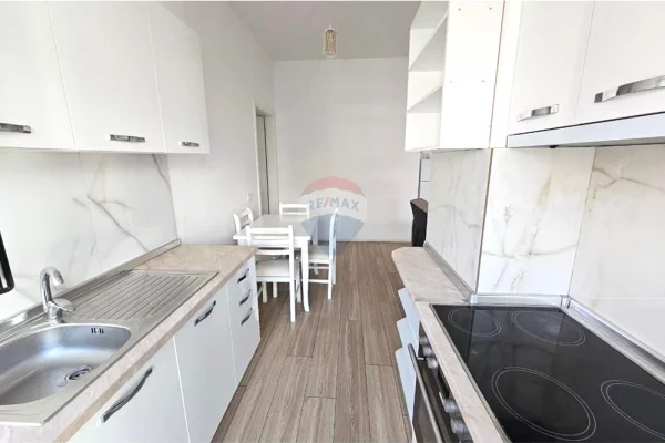 Shtepi me qera 2+1 ne Tirane - 45,000 Leke