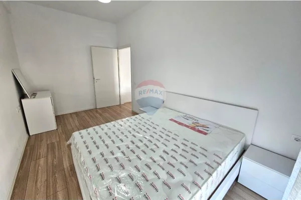 Shtepi me qera 2+1 ne Tirane - 45,000 Leke