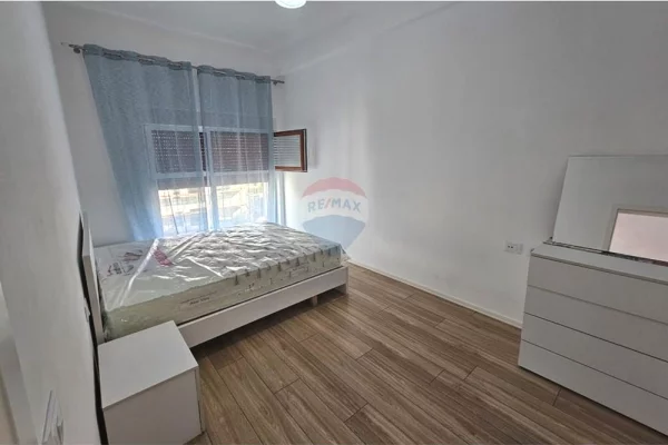 Shtepi me qera Apartament ne Tirane, 2+1, Mobilimi E mobiluar, Pagesa 45,000  Leke.