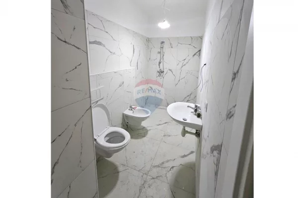 House for Sale Garsoniere in Tirana - 95,000 Euro