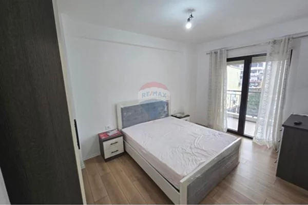 Shtepi me qera 1+1 ne Tirane - 700 Euro