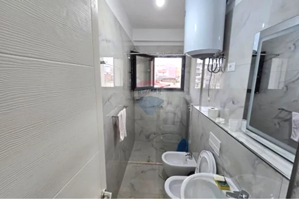 Shtepi me qera Apartament ne Tirane, 1+1, Mobilimi E mobiluar, Pagesa 700  Euro.