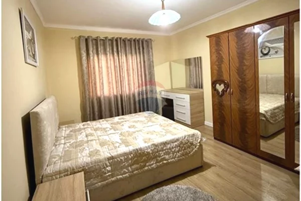 Shtepi me qera 2+1 ne Tirane - 600 Euro