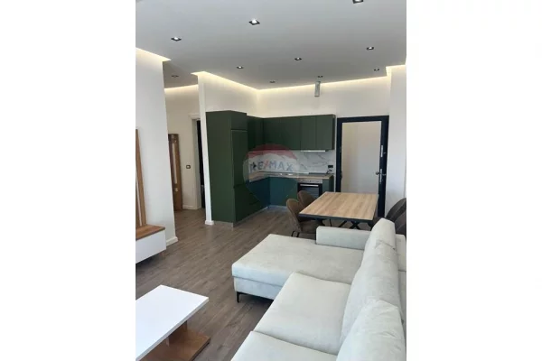 Shtepi me qera 2+1 ne Tirane - 520 Euro