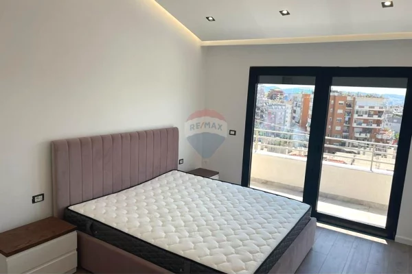 Shtepi me qera 2+1 ne Tirane - 520 Euro