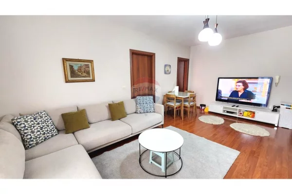 Shtepi me qera 1+1 ne Tirane - 640 Euro