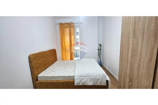 Shtepi me qera Apartament ne Tirane, 1+1, Mobilimi E mobiluar, Pagesa 55,000  Leke.