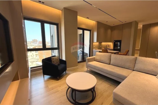 Shtepi me qera 2+1 ne Tirane - 1,000 Euro