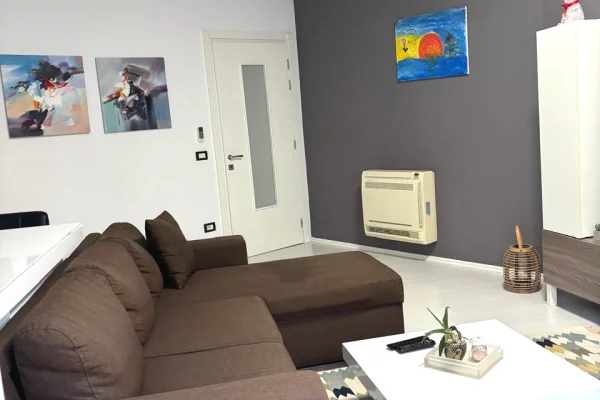 Shtepi me qera 1+1 ne Tirane - 600 Euro