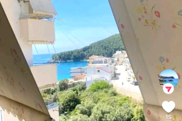 Shtepi me qera Apartament ne Himare, 2+1, Mobilimi E mobiluar, Pagesa 420  Euro.