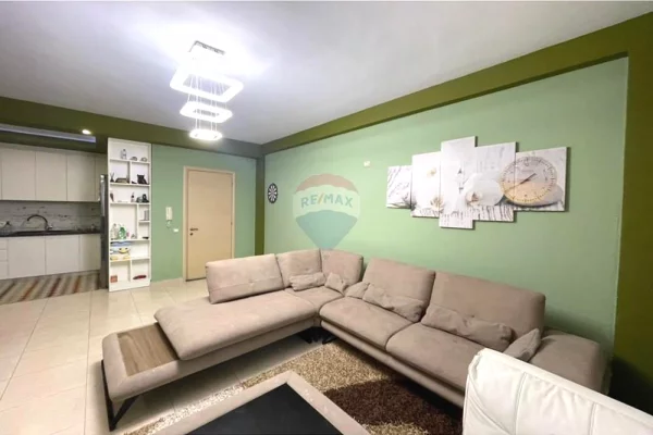 Shtepi me qera Apartament ne Tirane, 2+1, Mobilimi E mobiluar, Pagesa 65,000  Leke.