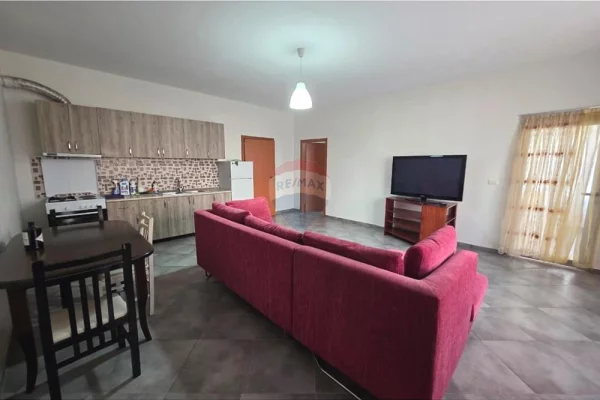 Shtepi me qera Apartament ne Tirane, 1+1, Mobilimi E mobiluar, Pagesa 400  Euro.
