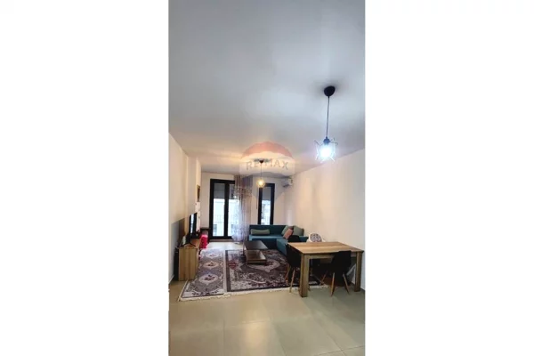 Shtepi me qera Apartament ne Tirane, 1+1, Mobilimi E mobiluar, Pagesa 550  Euro.