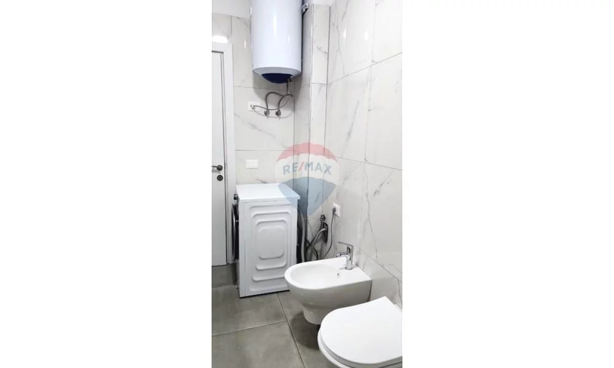 Shtepi me qera Apartament ne Tirane, 1+1, Mobilimi E mobiluar, Pagesa 550  Euro.