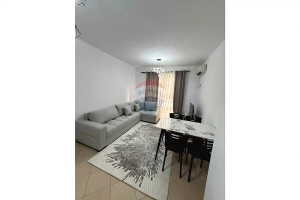 Shtepi ne shitje Apartament ne Durres, 1+1, Mobilimi E mobiluar, Pagesa 125,000  Euro.