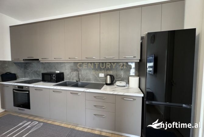 Shtepi me qera 2+1 ne Tirane - 700 Euro