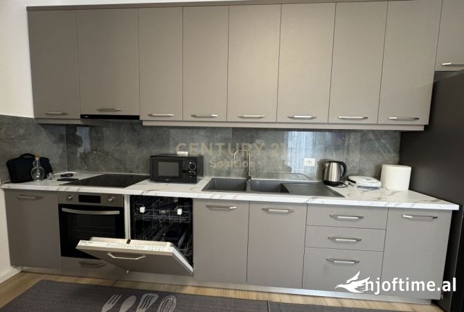 Shtepi me qera 2+1 ne Tirane - 700 Euro