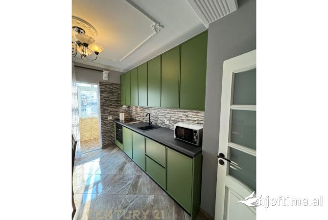 Shtepi me qera 2+1 ne Tirane - 850 Euro