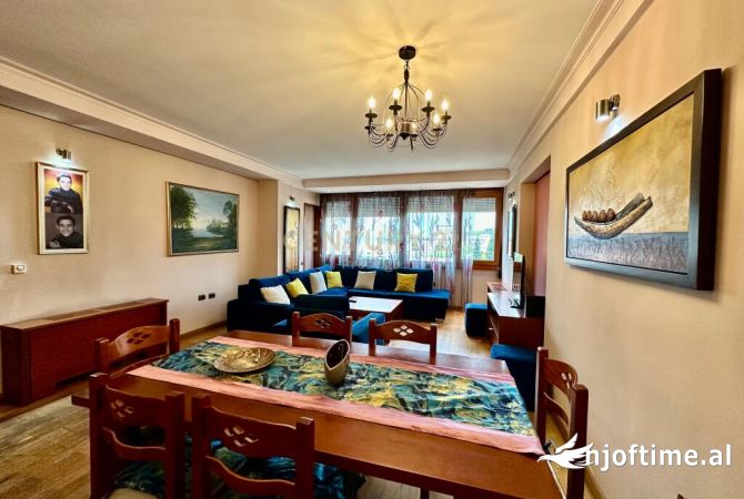 Shtepi me qera 3+1 ne Tirane - 1,300 Euro