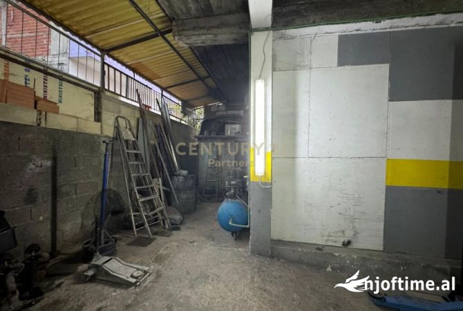 Ambient biznesi me qera 6+1 ne Tirane - 1,300 Euro