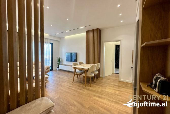Shtepi me qera 2+1 ne Tirane - 1,500 Euro