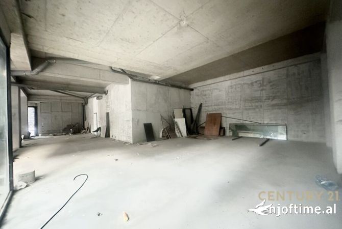 Ambient biznesi me qera 1+1 ne Tirane - 7,200 Euro