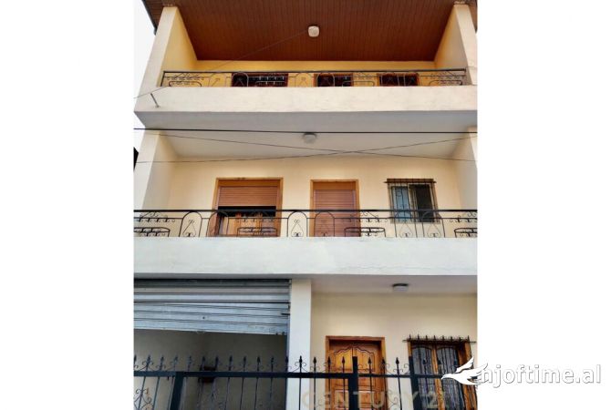 House for Rent 4+1 in Tirana - 1,000 Euro