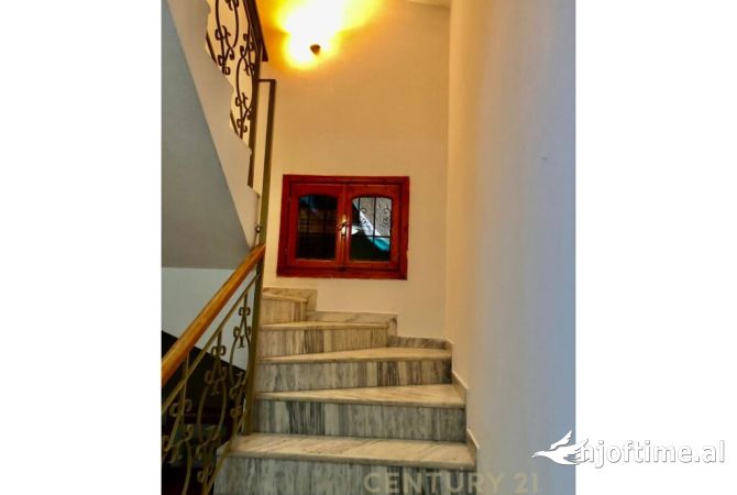 Private house for rent in Tirana 4+1, Furnished