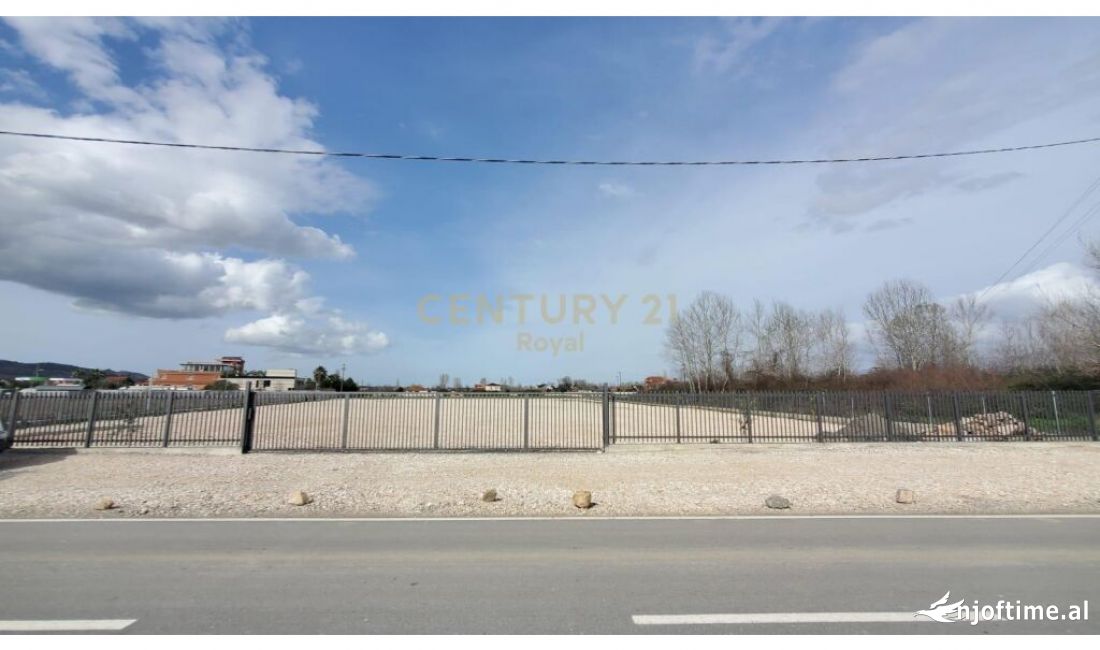 JEPET ME QIRA TOKE PRANE AEROPORTIT TE RINASIT