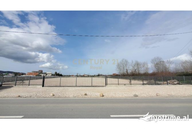 Truall ose Toke 6+1 ne Tirane - 5,500 Euro