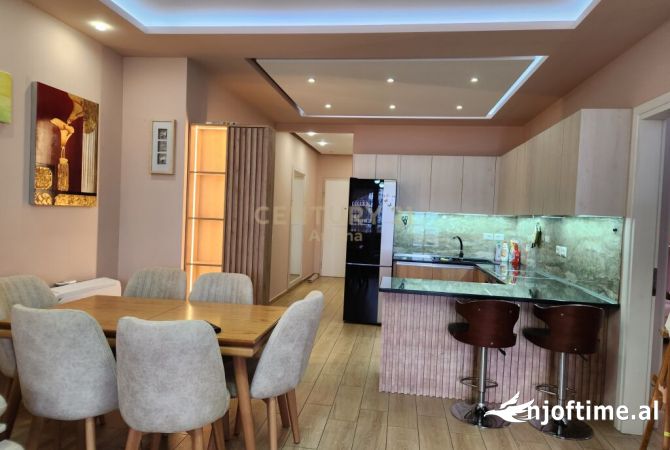 Shtepi me qera 2+1 ne Vlore - 500 Euro