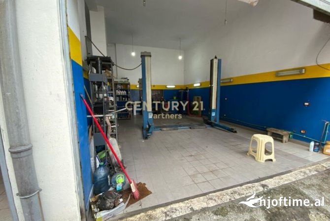Ambient biznesi me qera 6+1 ne Tirane - 1,000 Euro