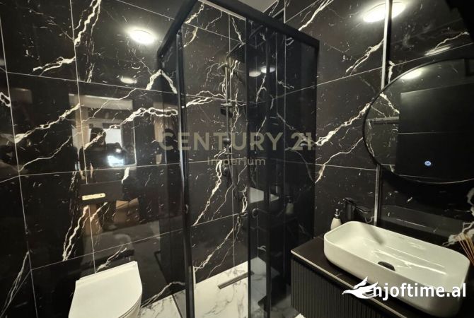 Shtepi ne shitje Apartament ne Tirane, 2+1, Mobilimi E mobiluar, Pagesa 155,000  Euro.