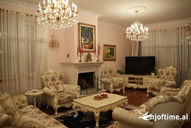 House for Sale 7+1 in Kavaja - 1,250,000 Euro