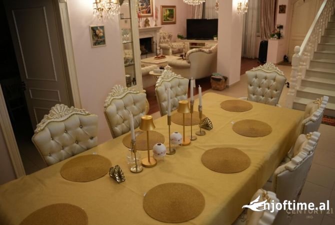 House for Sale 7+1 in Kavaja - 1,250,000 Euro