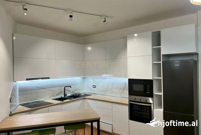 Shtepi me qera Apartament ne Tirane, 2+1, Mobilimi E mobiluar, Pagesa 600  Euro.